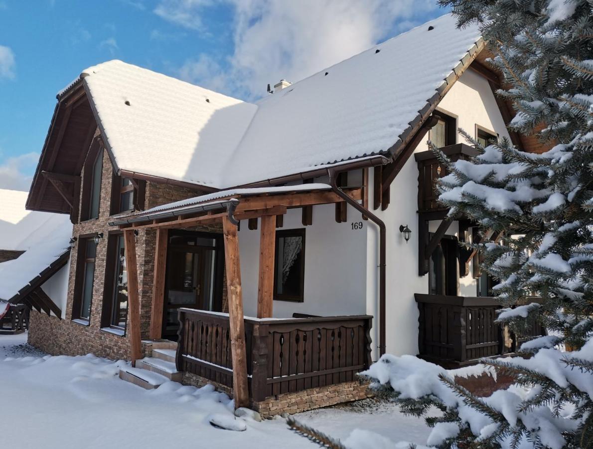 Apartmanovy Dom Vila Maros Pavčina Lehota Dış mekan fotoğraf
