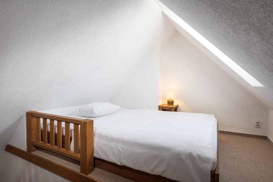 Apartmanovy Dom Vila Maros Pavčina Lehota Dış mekan fotoğraf