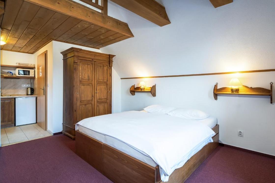 Apartmanovy Dom Vila Maros Pavčina Lehota Dış mekan fotoğraf