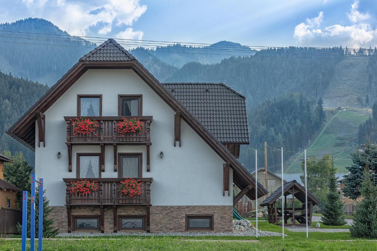 Apartmanovy Dom Vila Maros Pavčina Lehota Dış mekan fotoğraf